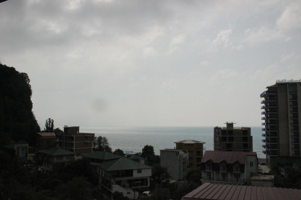 Badu Guest House Kvariati Exterior photo