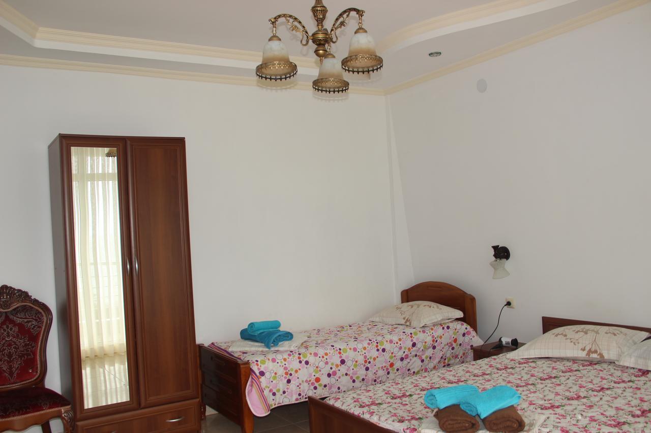 Badu Guest House Kvariati Exterior photo
